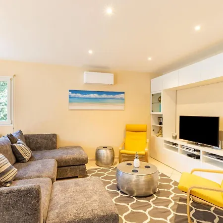 Villa L'italienne By Interhome